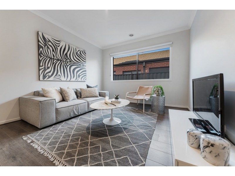 11 Bellinger Circuit, Craigieburn VIC 3064