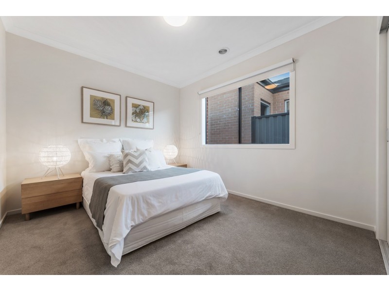 11 Bellinger Circuit, Craigieburn VIC 3064