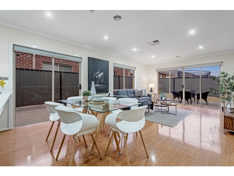 68 Huntington Drive, Craigieburn VIC 3064