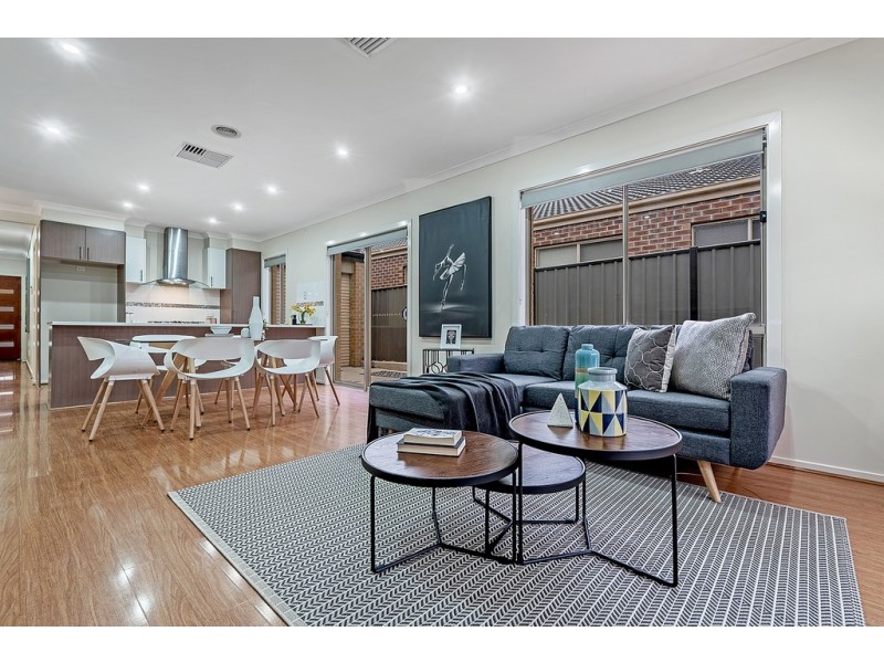 68 Huntington Drive, Craigieburn VIC 3064
