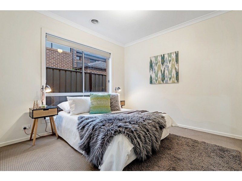 68 Huntington Drive, Craigieburn VIC 3064