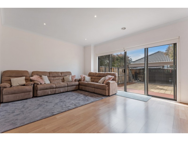 11/8 Moresby Court, Craigieburn VIC 3064