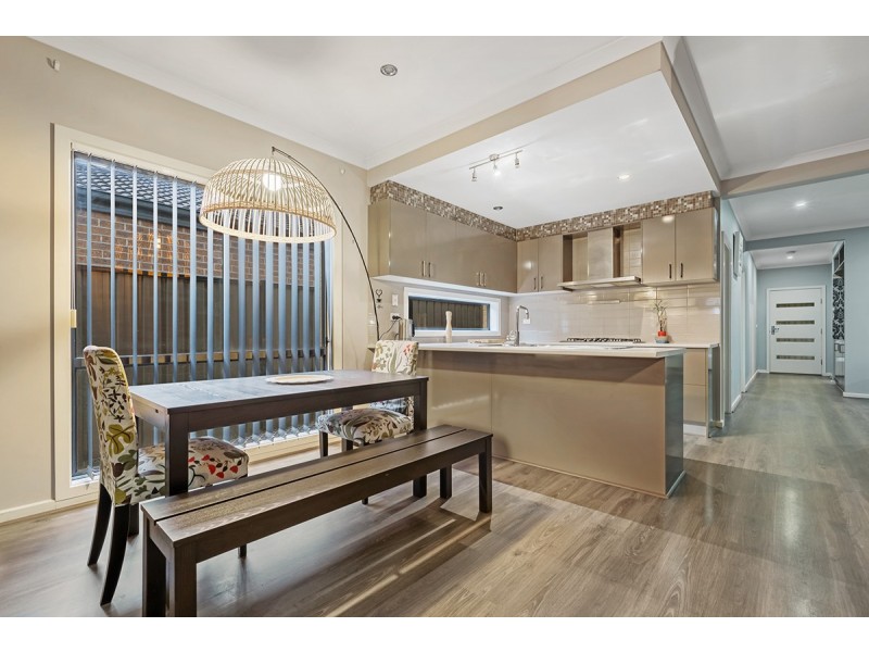 19 Woodgrove Street, Craigieburn VIC 3064