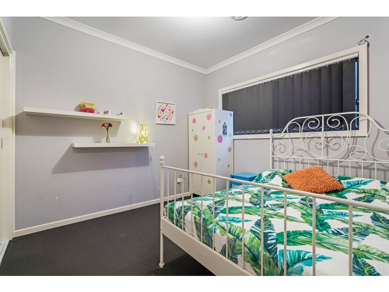 19 Woodgrove Street, Craigieburn VIC 3064