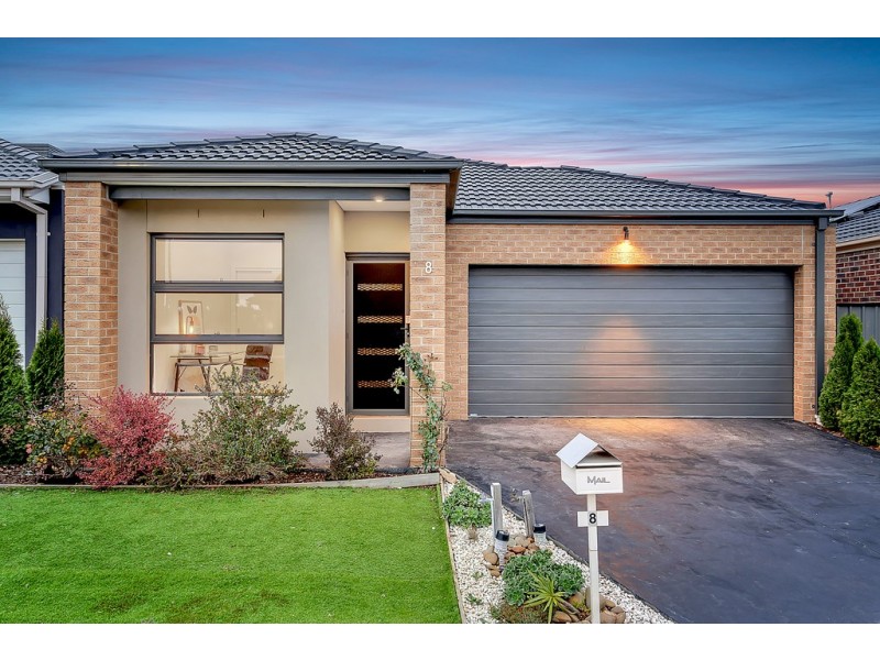 8 Riberry Street, Craigieburn VIC 3064