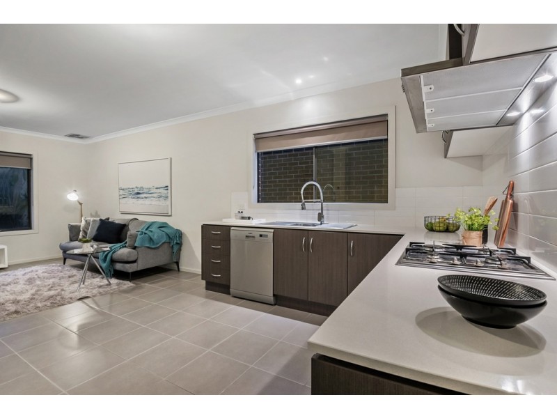 636 Grand Boulevard, Mickleham VIC 3064