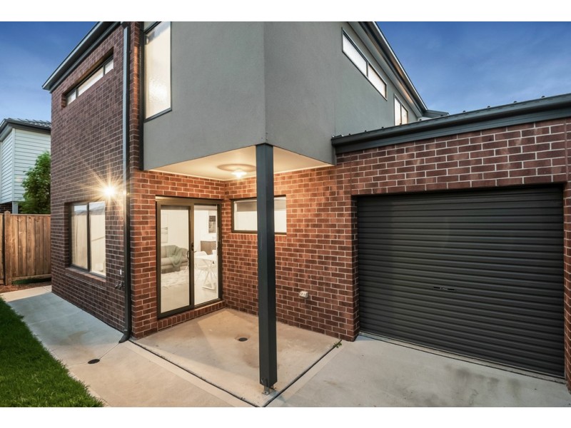 636 Grand Boulevard, Mickleham VIC 3064