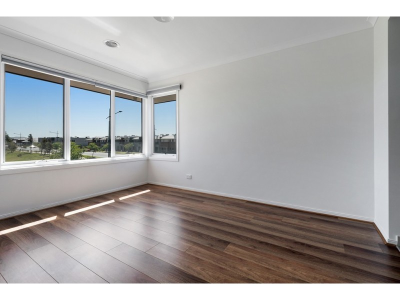 31 St Georges Road, Mickleham VIC 3064