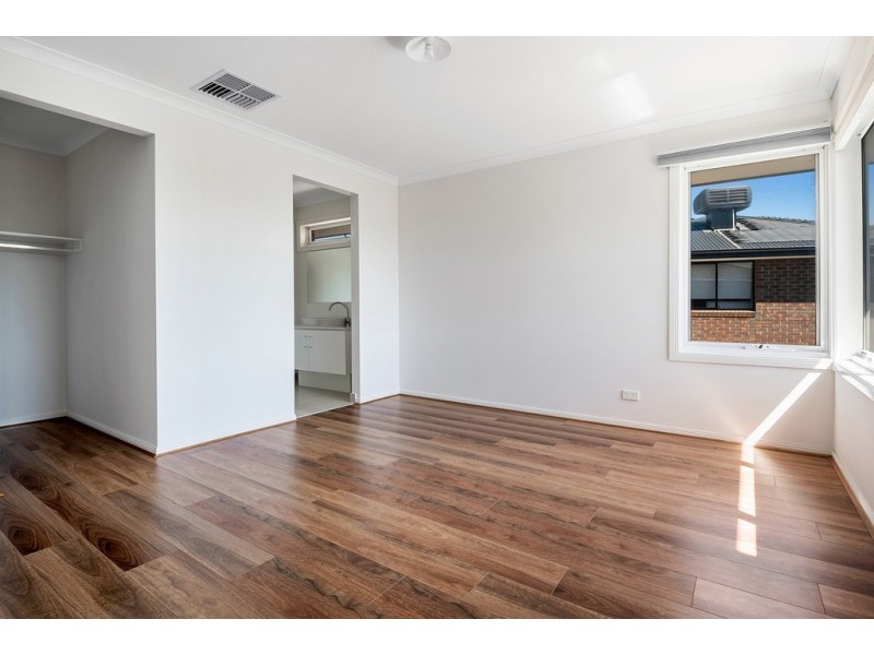 31 St Georges Road, Mickleham VIC 3064