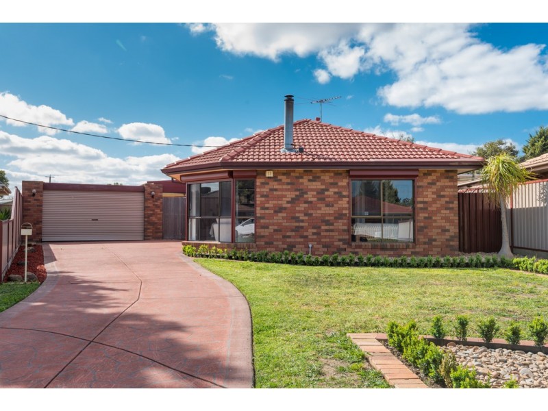 8 Finden Court, Craigieburn VIC 3064