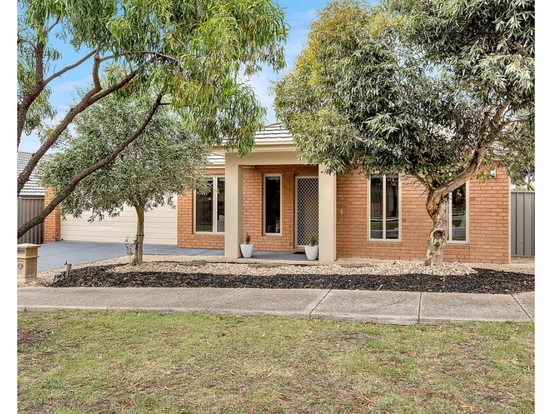 2 Roebuck Way, Craigieburn VIC 3064