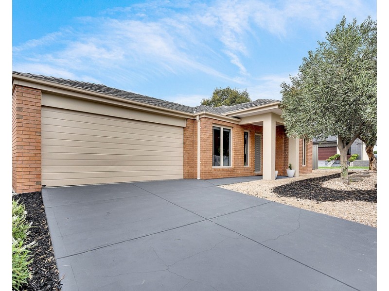 2 Roebuck Way, Craigieburn VIC 3064