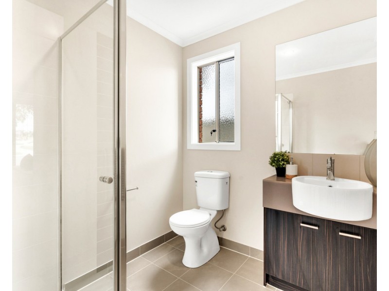 2 Roebuck Way, Craigieburn VIC 3064