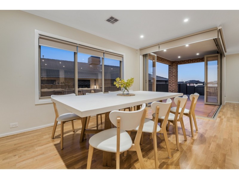 4 Dickens Street, Craigieburn VIC 3064