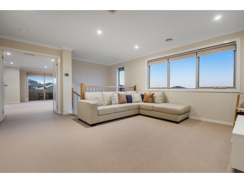 4 Dickens Street, Craigieburn VIC 3064