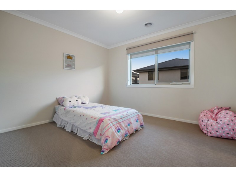 4 Dickens Street, Craigieburn VIC 3064