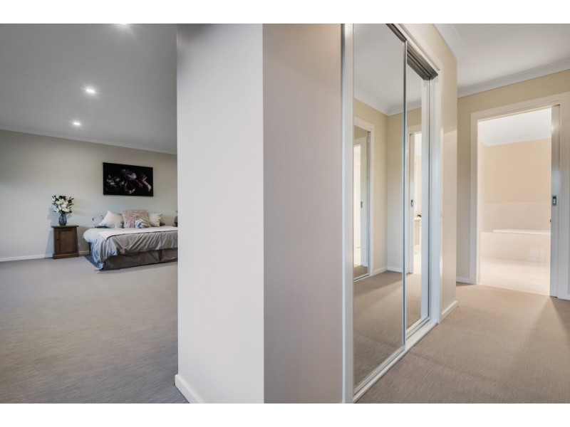 4 Dickens Street, Craigieburn VIC 3064
