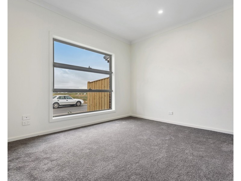 9 Donatello Road, Greenvale VIC 3059