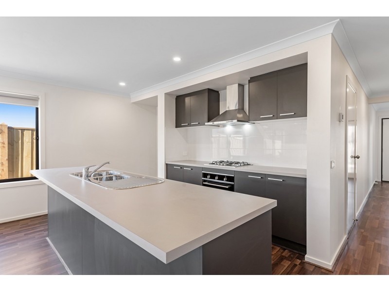 24 Alfred Road, Mickleham VIC 3064