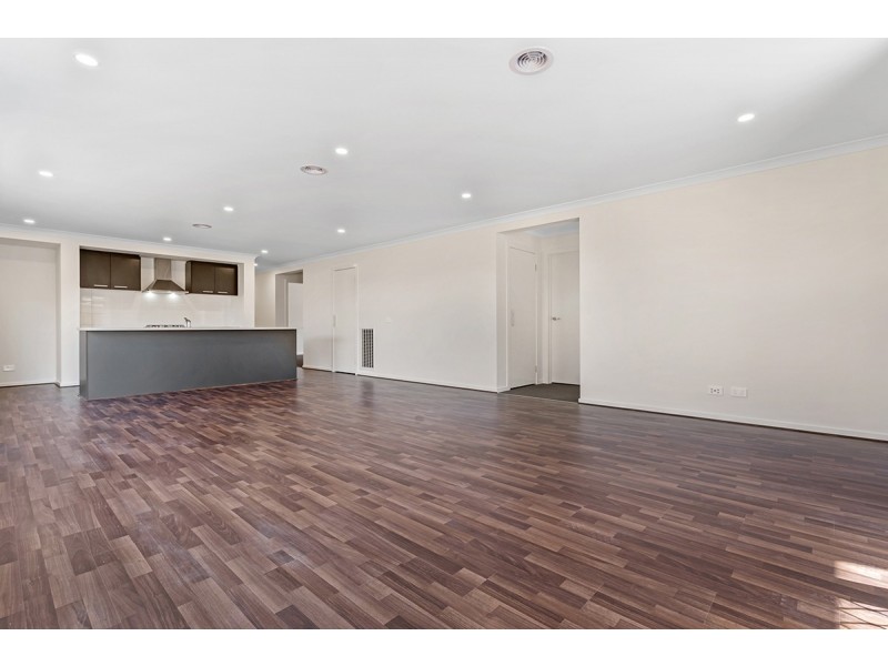 24 Alfred Road, Mickleham VIC 3064