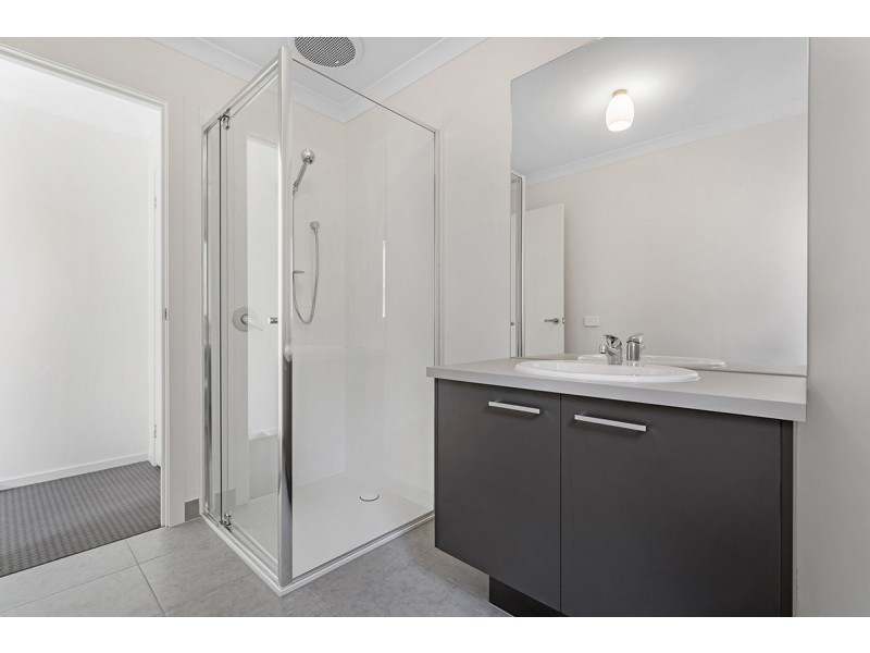 24 Alfred Road, Mickleham VIC 3064