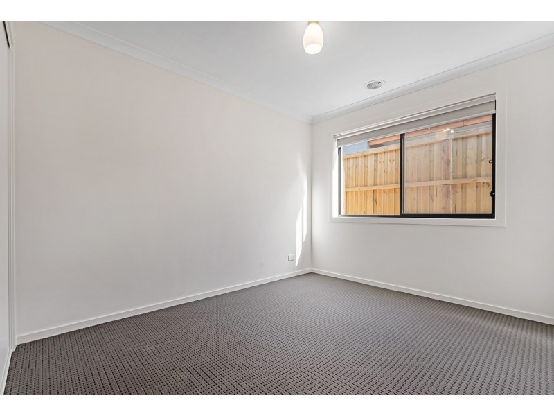 24 Alfred Road, Mickleham VIC 3064