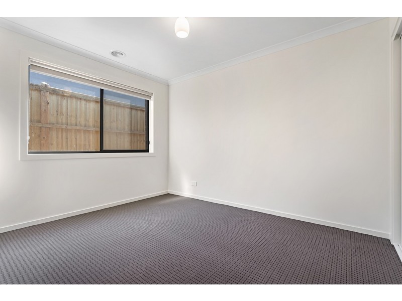 24 Alfred Road, Mickleham VIC 3064