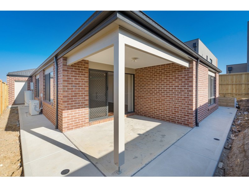 24 Alfred Road, Mickleham VIC 3064