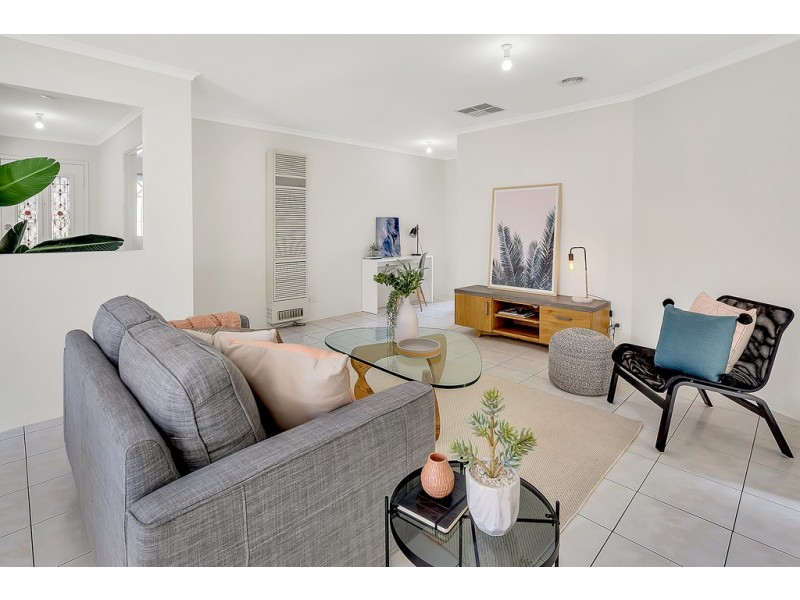 76 Abercarn Avenue, Craigieburn VIC 3064