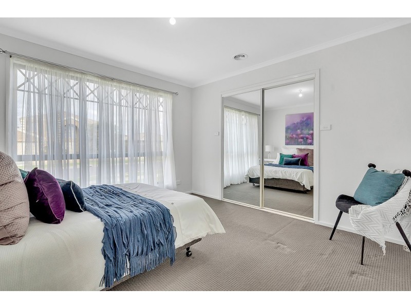 76 Abercarn Avenue, Craigieburn VIC 3064