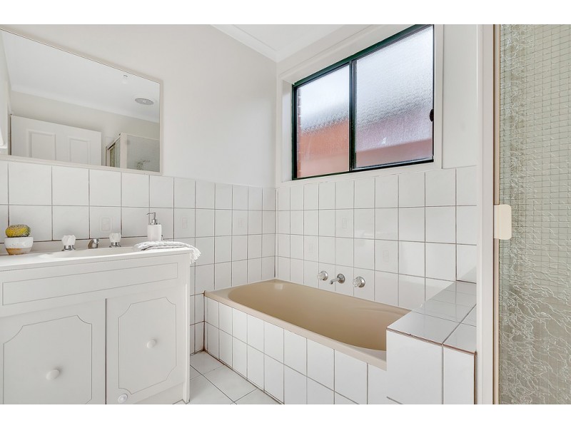 76 Abercarn Avenue, Craigieburn VIC 3064