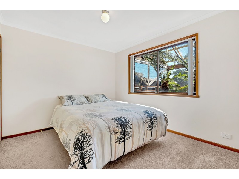 14 Medway Road, Craigieburn VIC 3064