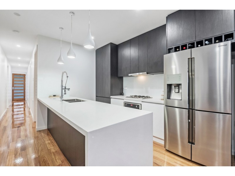 8 Chambly Drive, Mickleham VIC 3064