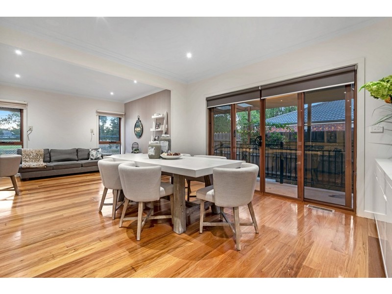 12 Swansea Court, Craigieburn VIC 3064