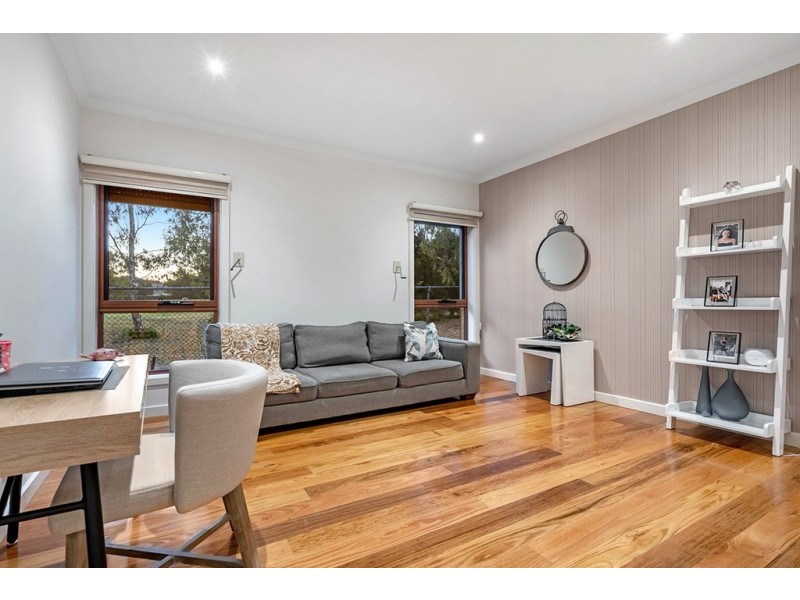 12 Swansea Court, Craigieburn VIC 3064