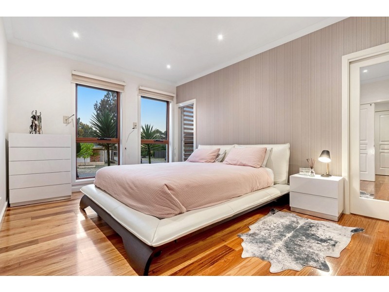 12 Swansea Court, Craigieburn VIC 3064