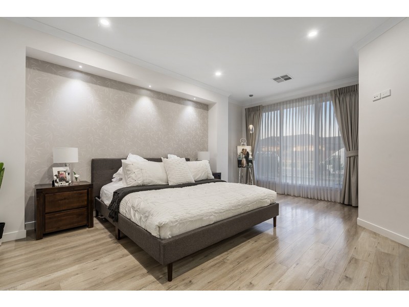 62 Streamside Drive, Craigieburn VIC 3064