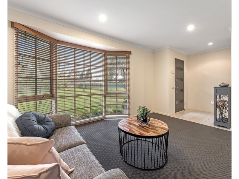 40 Longtown Court, Craigieburn VIC 3064