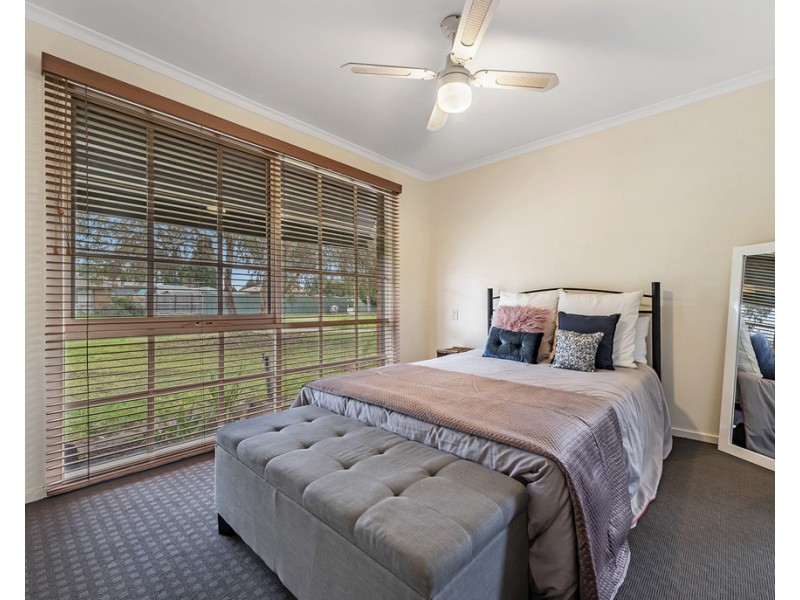 40 Longtown Court, Craigieburn VIC 3064