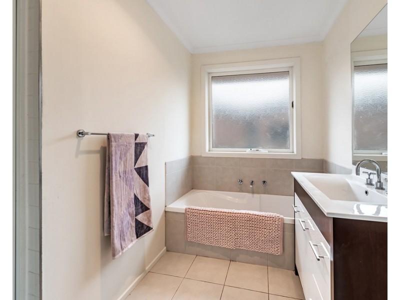 40 Longtown Court, Craigieburn VIC 3064