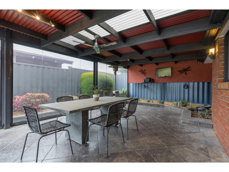 1 Henley Court, Craigieburn VIC 3064