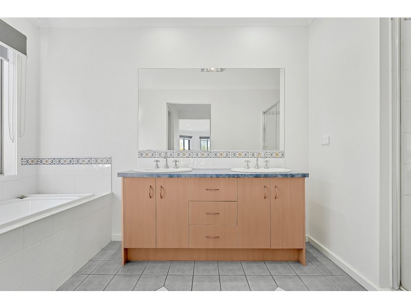 1 Consort Place, Craigieburn VIC 3064