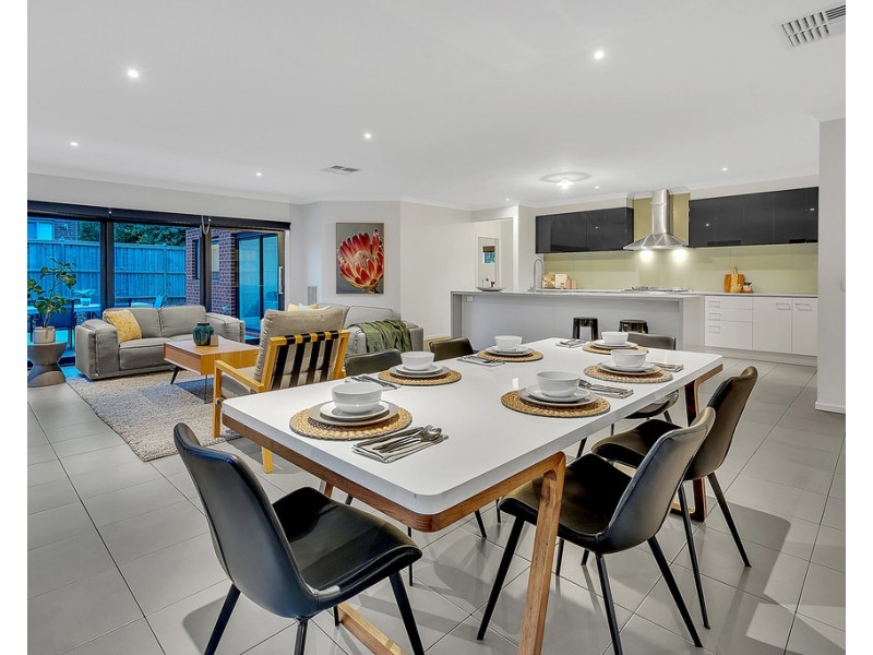 10 Melody Way, Mickleham VIC 3064