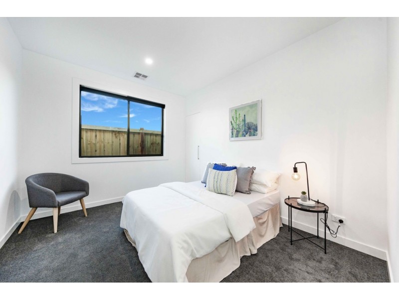 10 McCracken Avenue, Mickleham VIC 3064