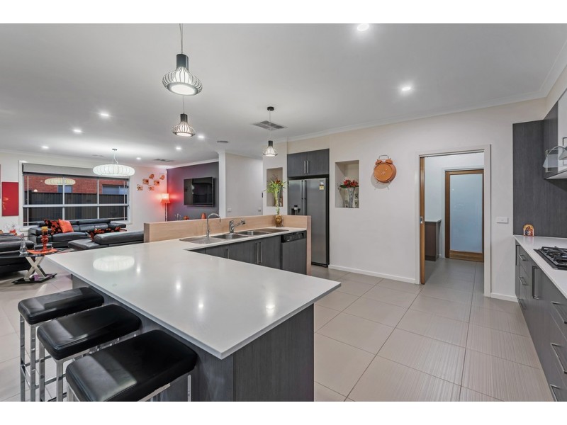 7 Conservation Drive, Craigieburn VIC 3064