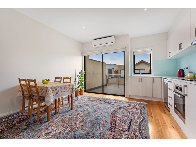 6/24 Featherpark Way, Craigieburn VIC 3064