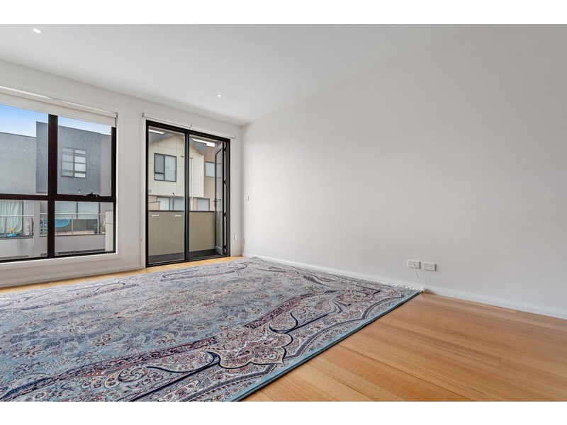 6/24 Featherpark Way, Craigieburn VIC 3064