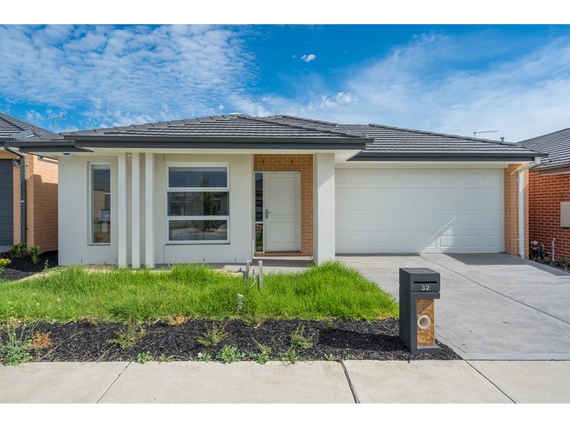 32 Banjolina Circuit, Craigieburn VIC 3064