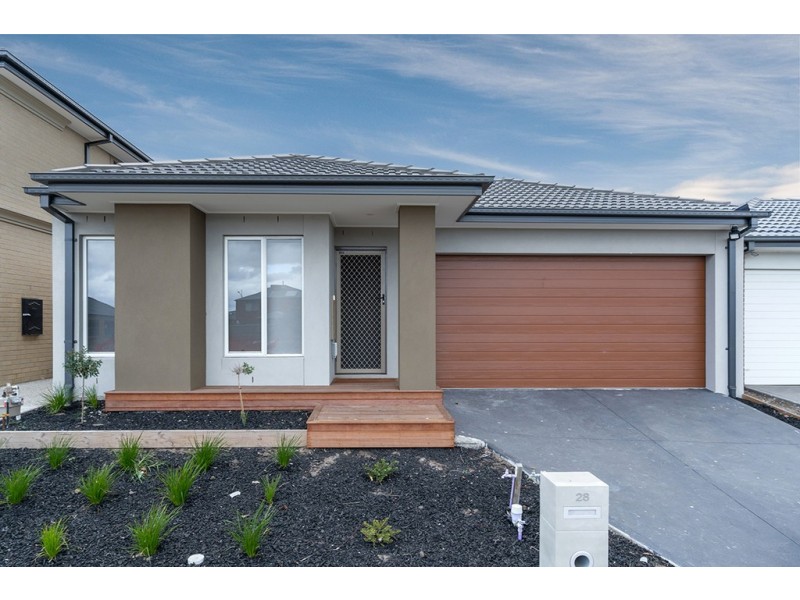 28 Nebula Crescent, Mickleham VIC 3064