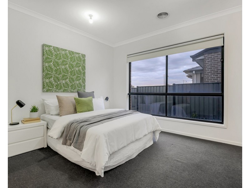47 Sustainable Drive, Craigieburn VIC 3064
